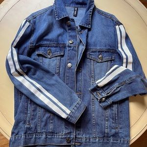 ✨Brand new Men’s jean jacket!